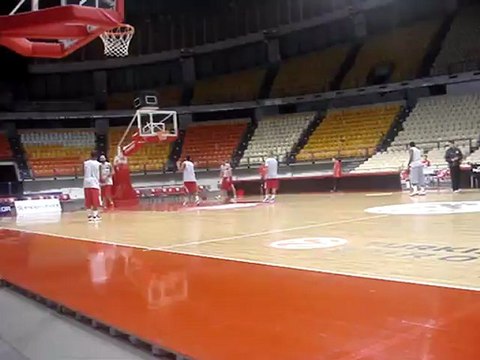 RedPlanet.gr - Προπόνηση στο ΣΕΦ ενόψει Τσεντεβίτα (4)