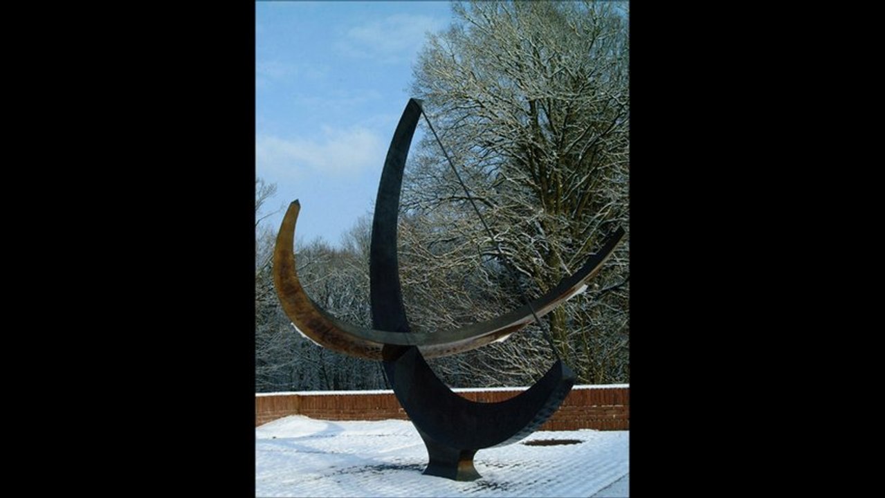 100 Sculptures monumentales par 35 grands artistes - 100 Monumental sculptures by 35 great artists