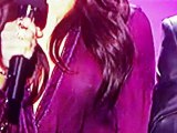 Oups ! Khloe Kardashian laisse apparaître un sein pendant le premier épisode de X Factor USA