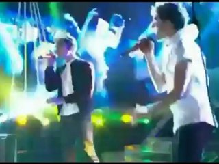 One Direction - Live While We're Young - The X Factor Italy 2012