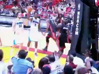 Dunk of the Night - NBA GAME TIME