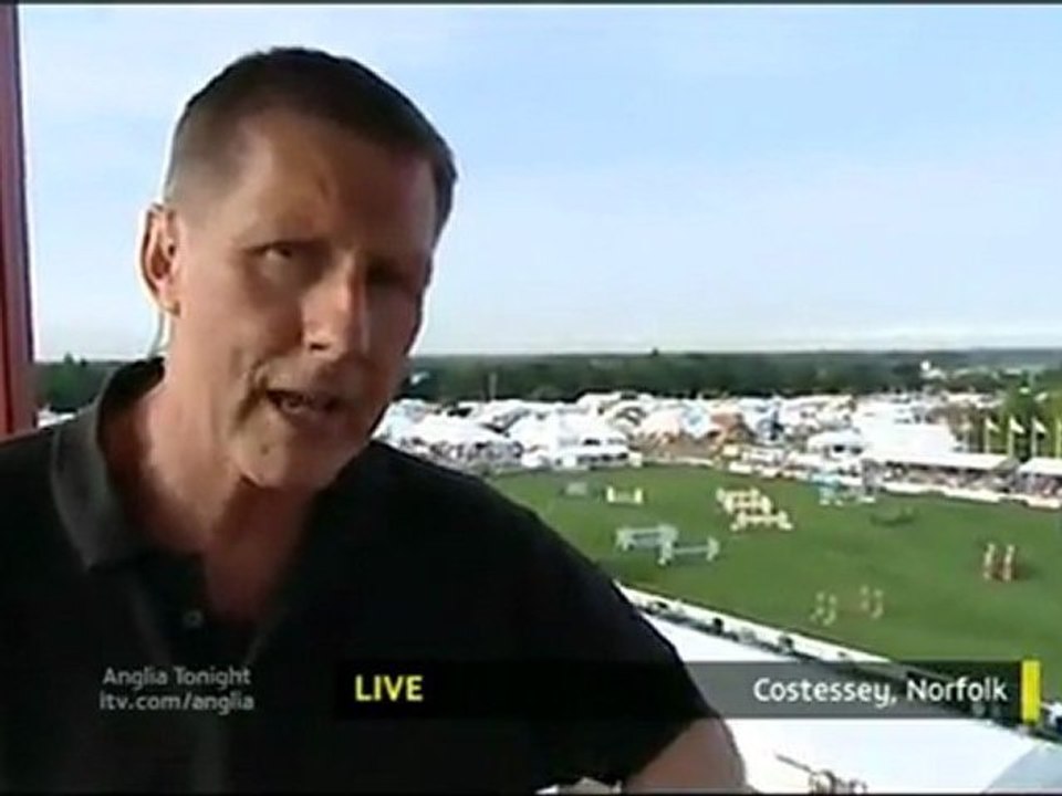 Anglia News Costessey The Royal Norfolk Show & Suffolk Woolpit 5ft Bird On A Run