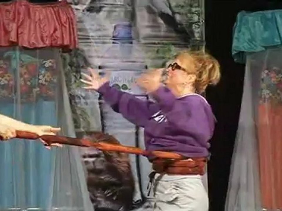 Relacja ze spektaklu "Dieta Cud"  Fundacji Sceny Capitol - Ostrów Mazowiecka 2012