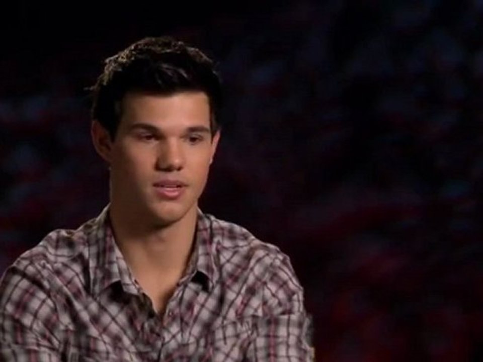 The Twilight Saga Breaking Dawn Part 2   Interview   Taylor Lautner (2012) HD