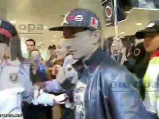 Lorenzo llega al aeropuerto de El Prat