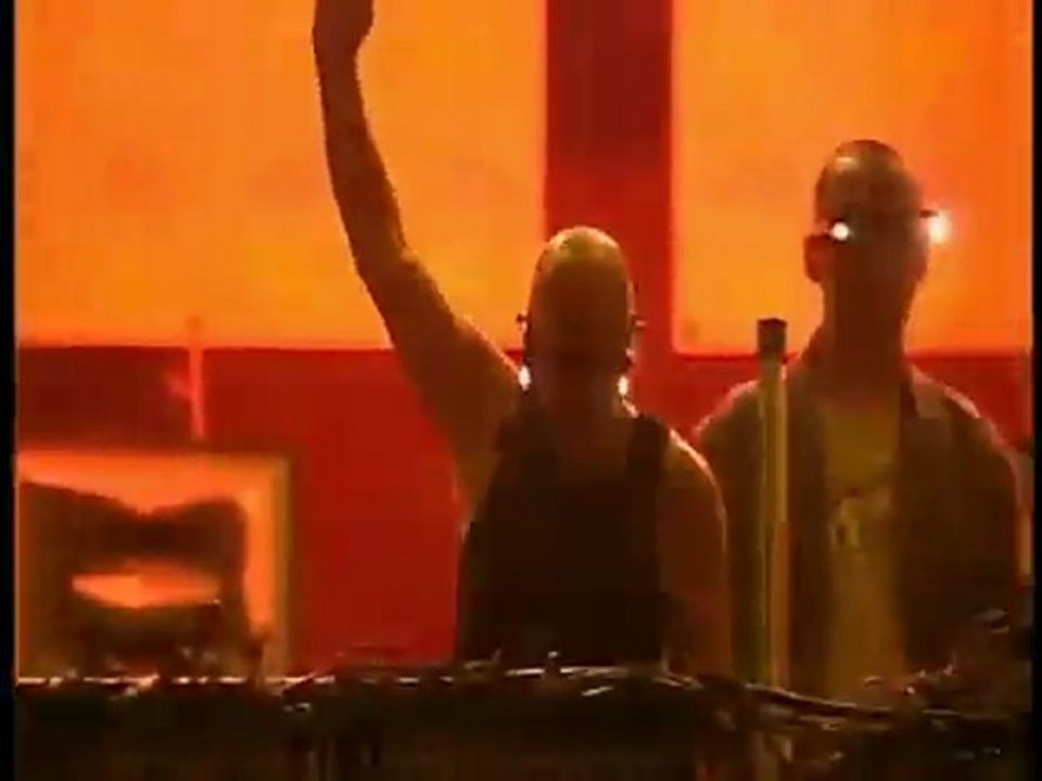 Orbital - Chime (Live at Glastonbury 2004)