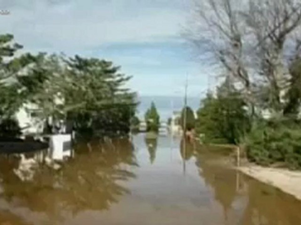 SANDY SMACKS NEW YORK - CBN.com