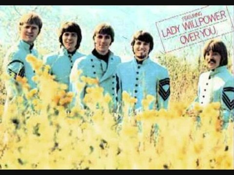 Gary Puckett & The Union Gap ( Over You / Yamaha Psr 3000 )