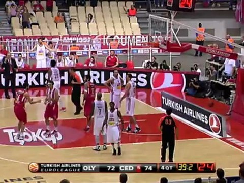 Play of the Night: Kostas Sloukas, Olympiacos