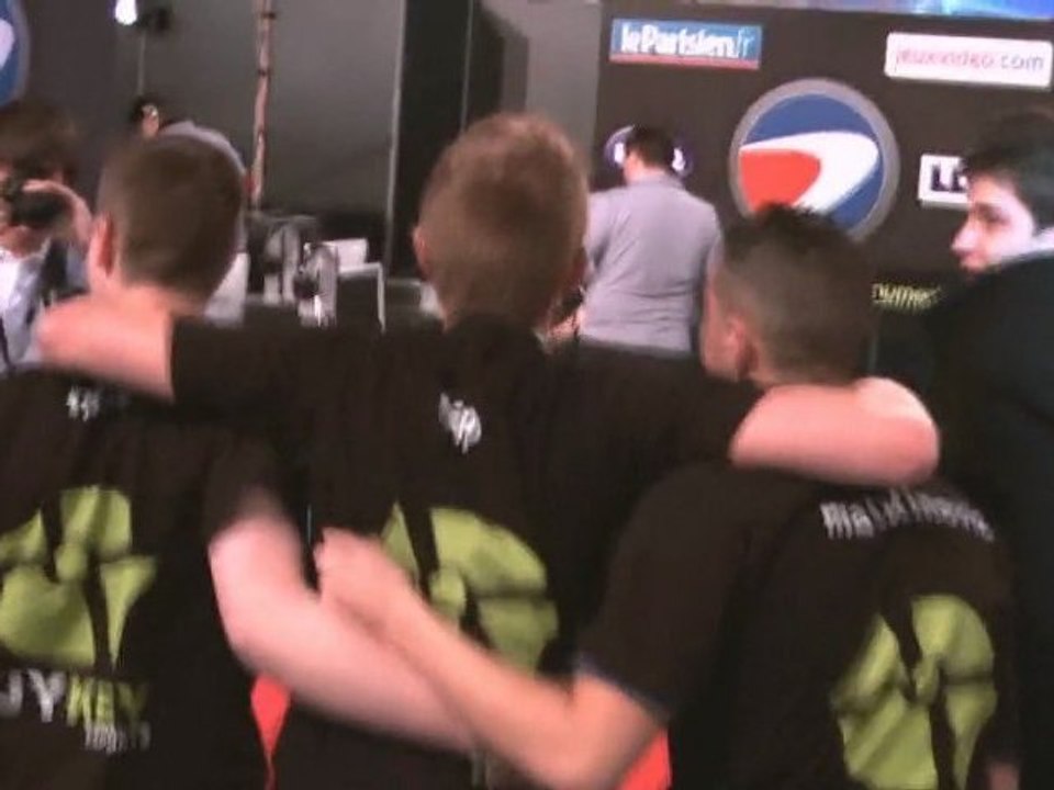 ESWC.fr 2012 - Ambiance  Buykey vs eXtensive!