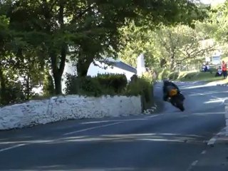 Isle of Man TT 2011 Guy Martin rides a dragon