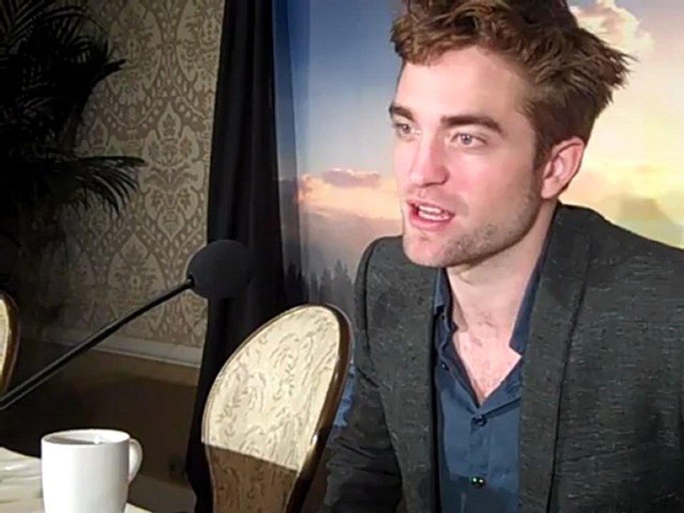 Robert Pattinson -  Press Conference - Clbzz