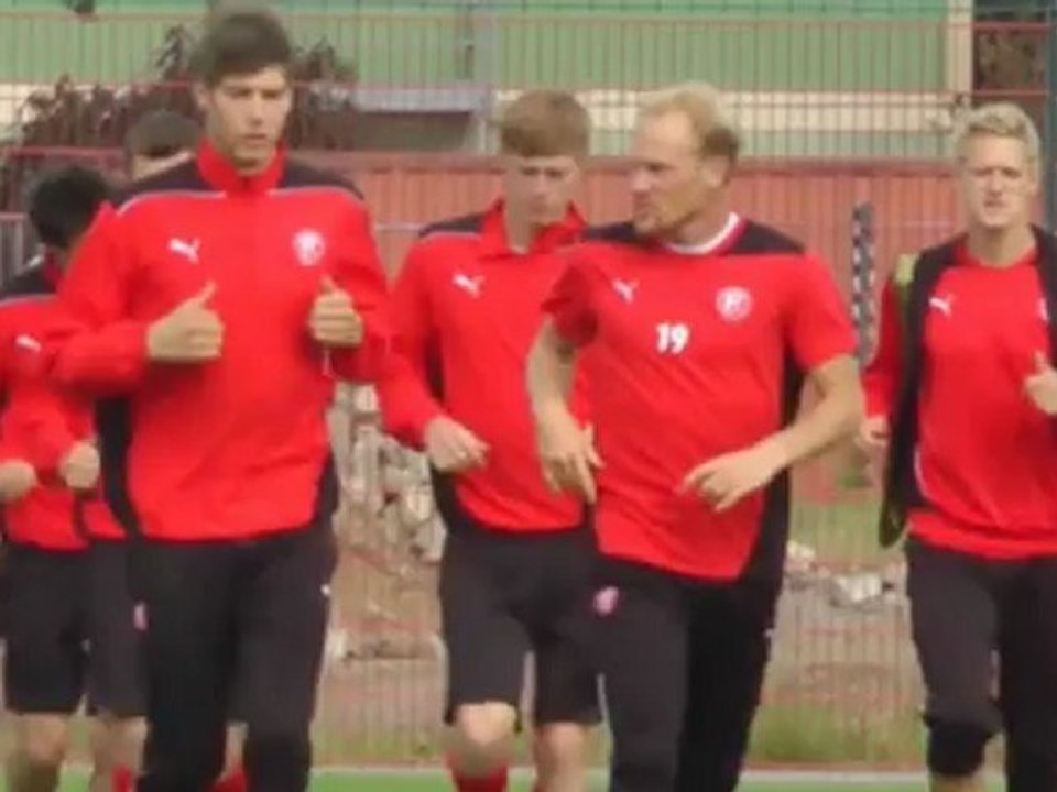 Düsseldorf vor dem Spiel in Leverkusen