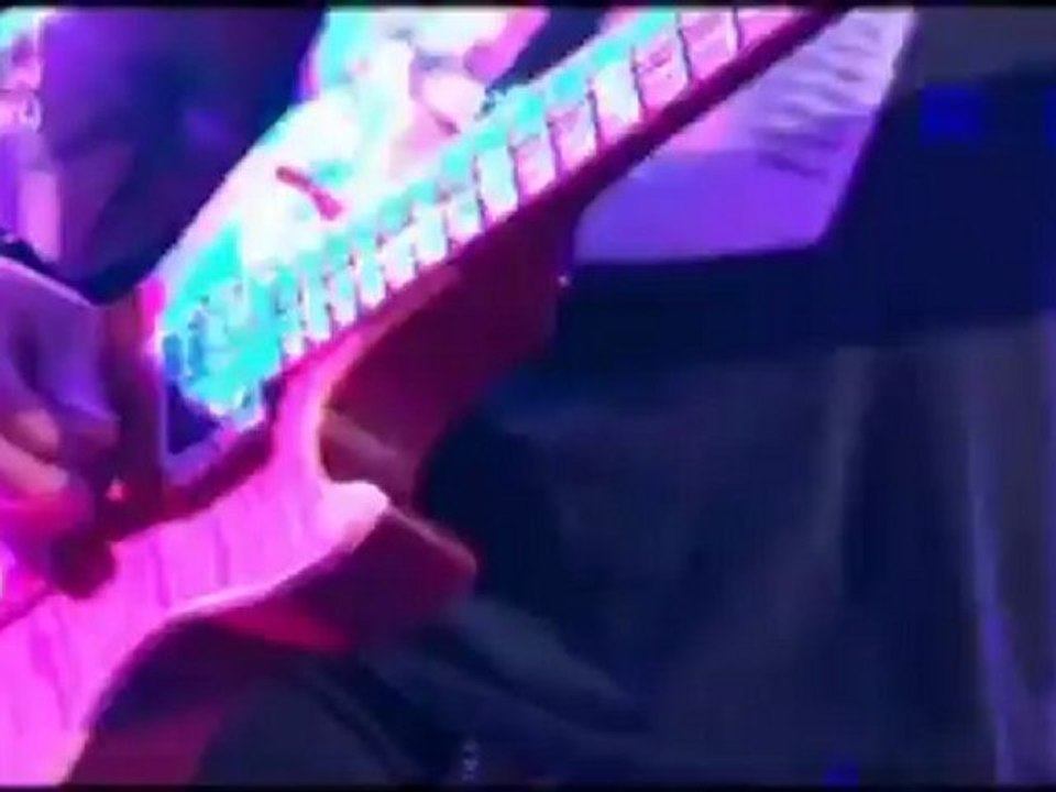 Slash ft. Myles Kennedy & the Conspirators - Halo (Rio De Janeiro 2/11/12)