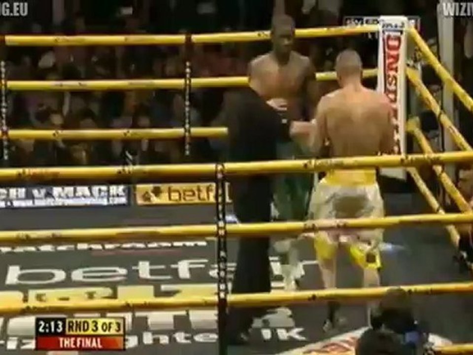 2012-11-03 Larry Ekundayo vs Terry Carruthers