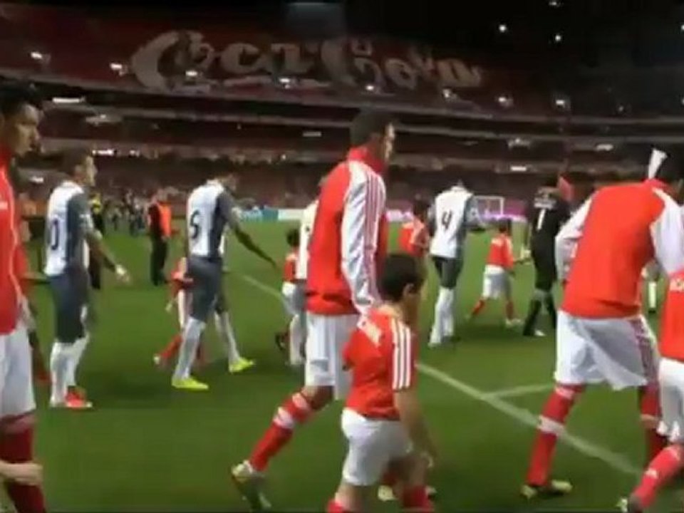 Benficas bitterer Beigeschmack: eine Rote zu viel, ein Tor zu wenig