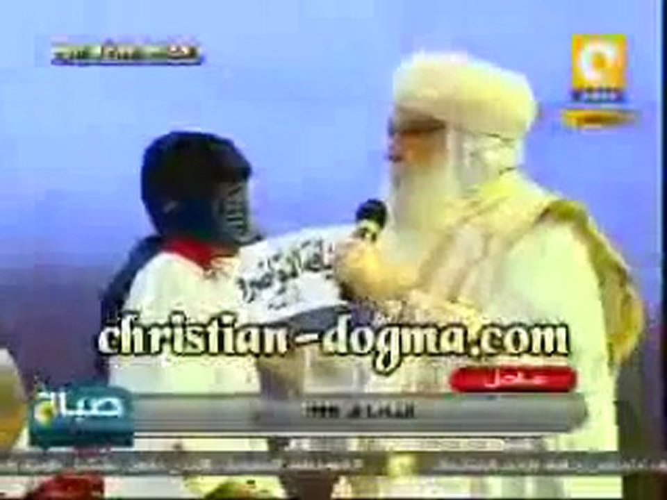 Bishoy, l'enfant aux yeux bandés, tirant le nom d'Anba Tawadros, 118e Pape de l'Eglise Copte Orthodoxe