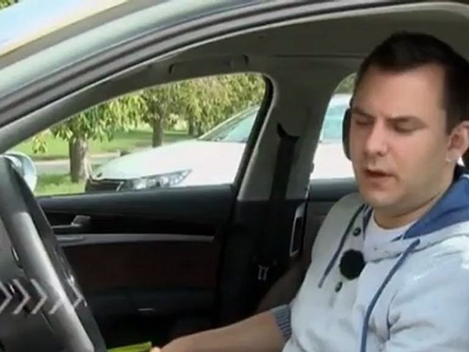 على المحك: آودي إيه 8 الهجينة | عالم السرعة