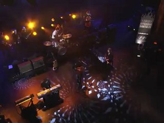 Vampire Weekend - Unbelievers  (live at Jimmy Kimmel Show)