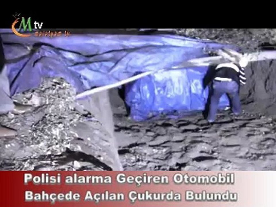 Polisi alarma geçiren otomobil bahçede açılan çukurda bulundu