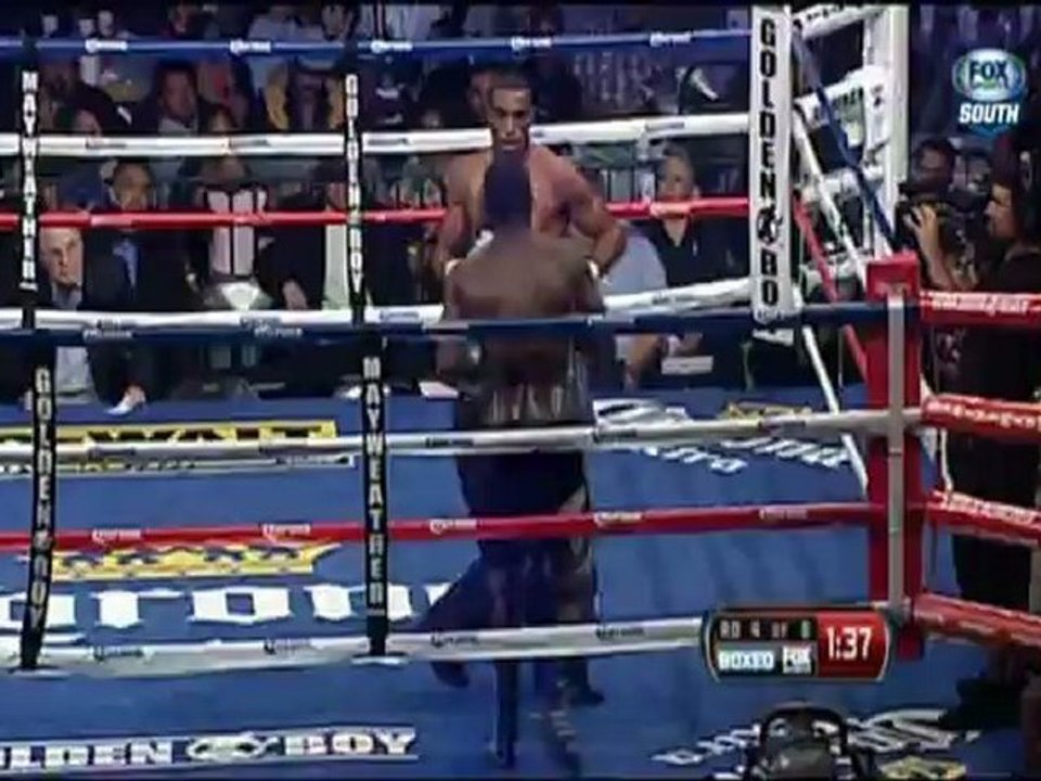 2012-11-03 J'Leon Love vs Tyrone Selders