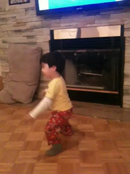 Yanis Dance