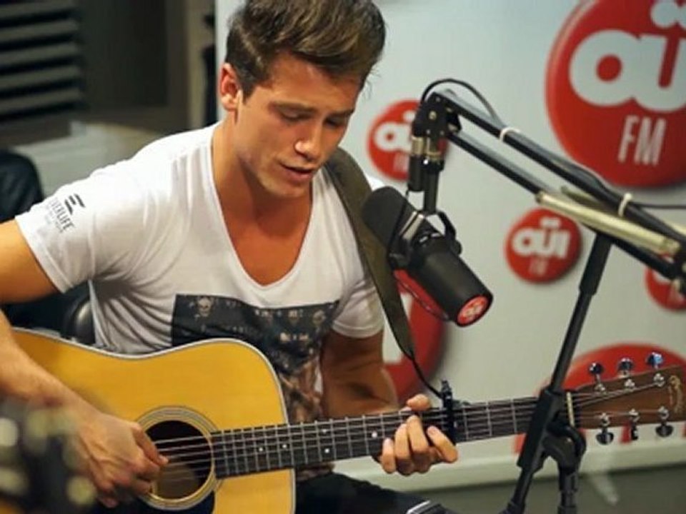 Bastian Baker - Leonard Cohen Cover - Session Acoustique OÜI FM