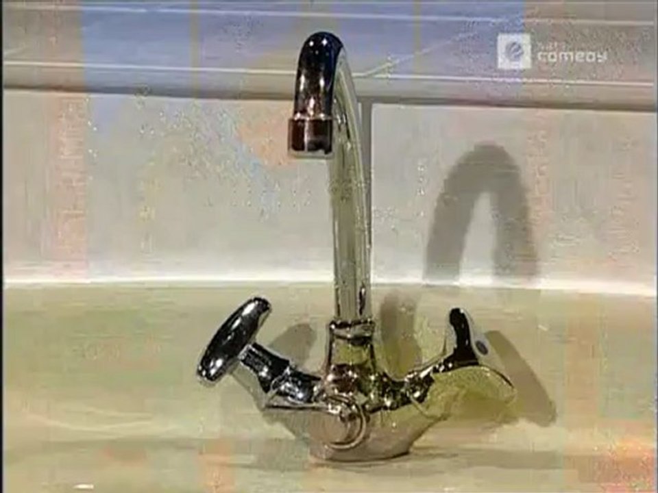 Die Harald Schmidt Show - 1055 - 2002-03-13 - Tom Tykwer, Sesamstraße op Kölsch, Waschbecken-Test