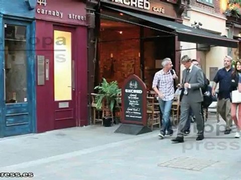 Fernando Torres, convertido en gentleman solidario