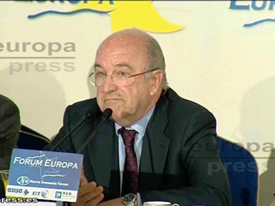 Almunia: "El Gobierno puede pedir o no el rescate"