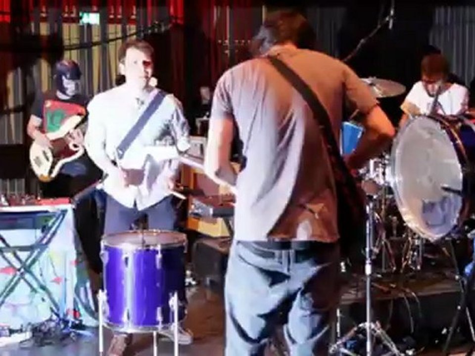 Shiko Shiko - Harpa -Iceland Airwaves - Marmite 2012 - part 3  - Ordinateur