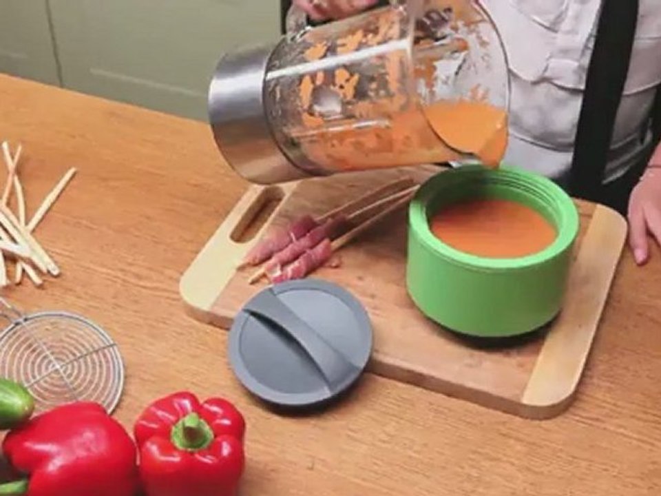 Bien déjeuner dans ma boîte - Gaspacho au poivron et gressins au jambon