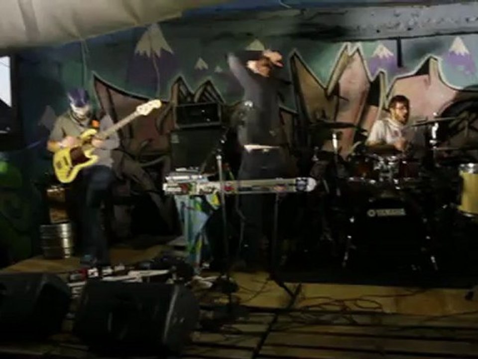 Shiko Shiko - Iceland Airwaves - Sirkus Port - Marmite 2012 - Part 5