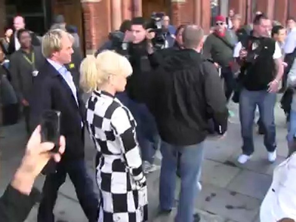 No doubt entschuldigt sich