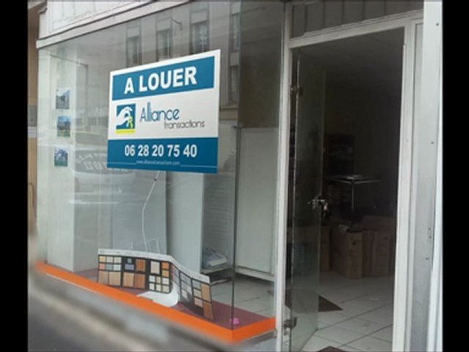 IMMOBILIER D'ENTREPRISE - Local commercial - 42m² - Rive droite