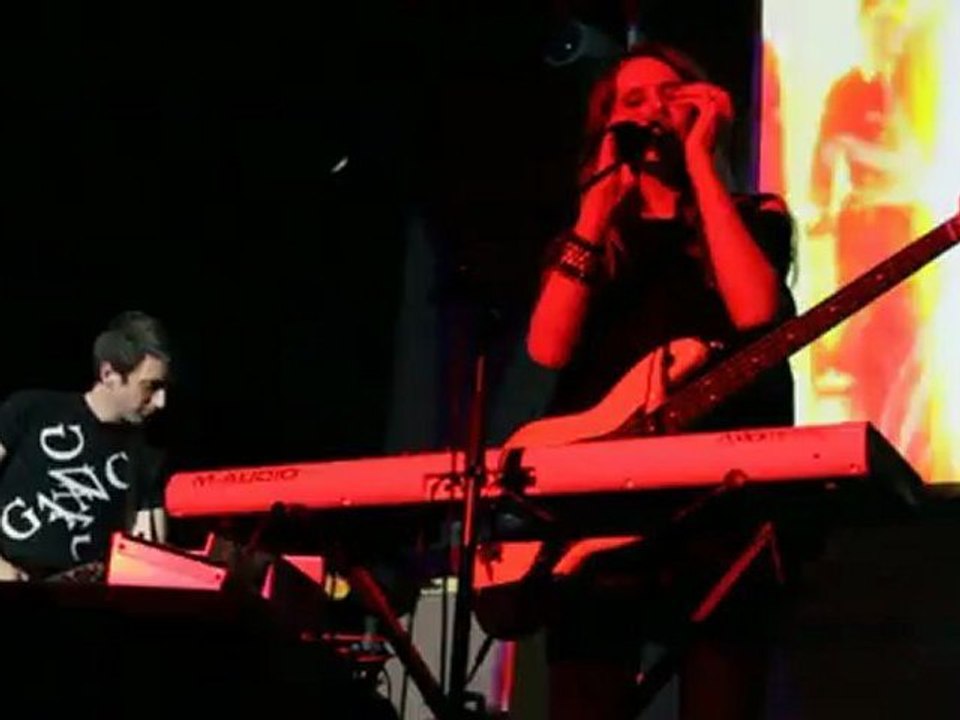 Cercueil - Iceland Airwaves - Harpa - Marmite 2012 - Part 2