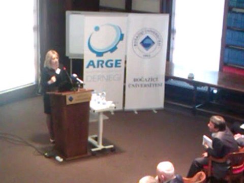 Duygu Oktem / Turk Telekom Ar-Ge Muduru