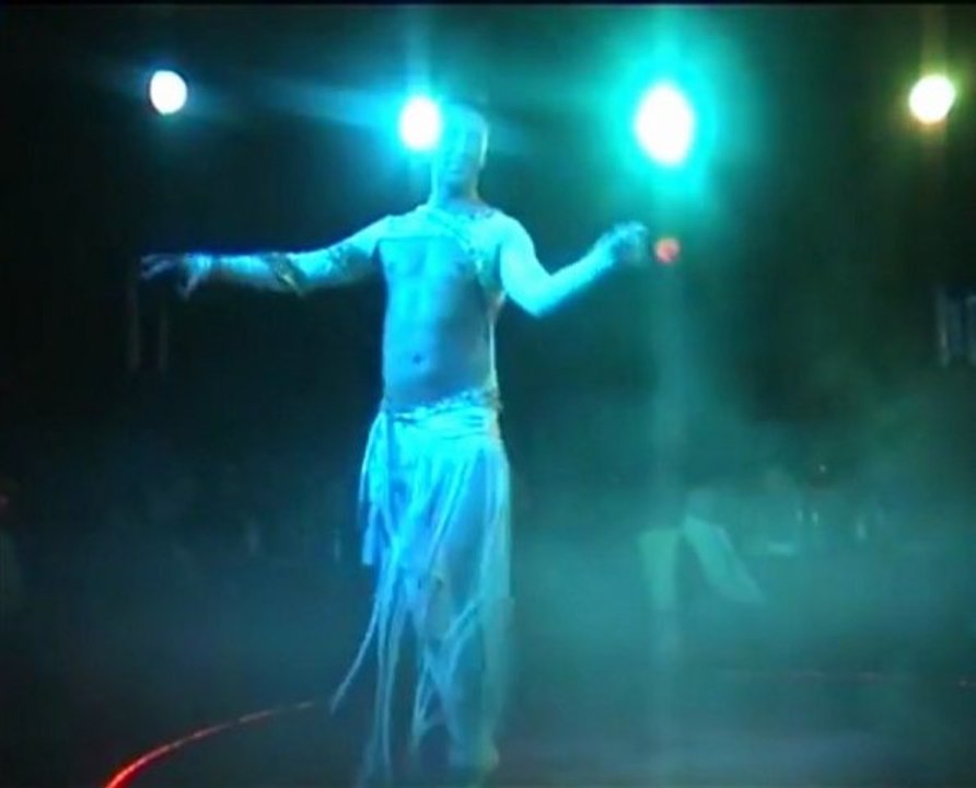 Orientalisch bauchtanz ist meine spezialitat -oriental belly dance is my specialty. stil nomangodoytokay