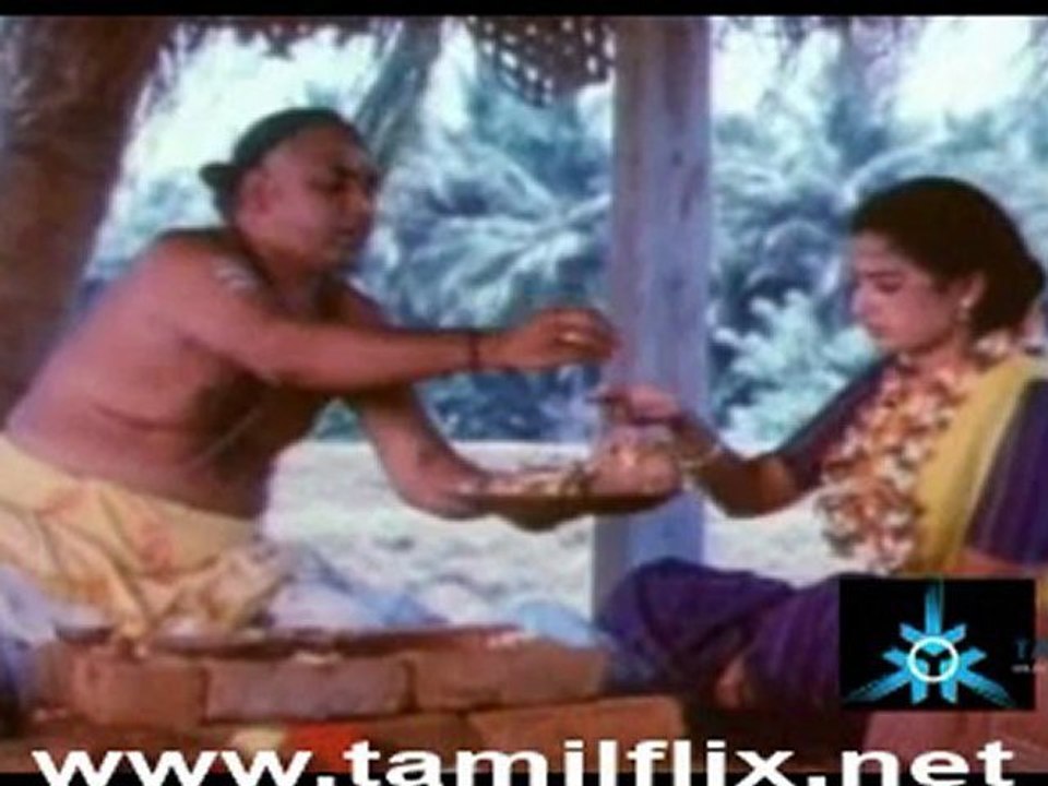 [DVD-RIP] Ponnu Paarkka Poren_0