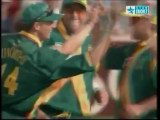 Jumping Jonty Rhodes Awesome Catch Wc 1999 - England Vs South Africa [Yutube.PK]