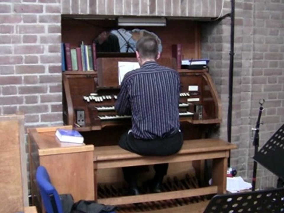 To God be the glory - Chris Lawton at Church of the Ascension, Ealing, London