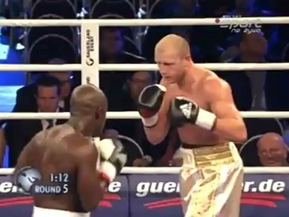 2012-11-03 David Graf vs Blanchard Kalambay