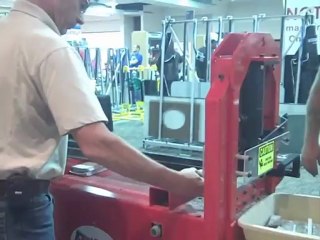 The Tomahawk Stone Splitter from Braxton-Bragg - Demo