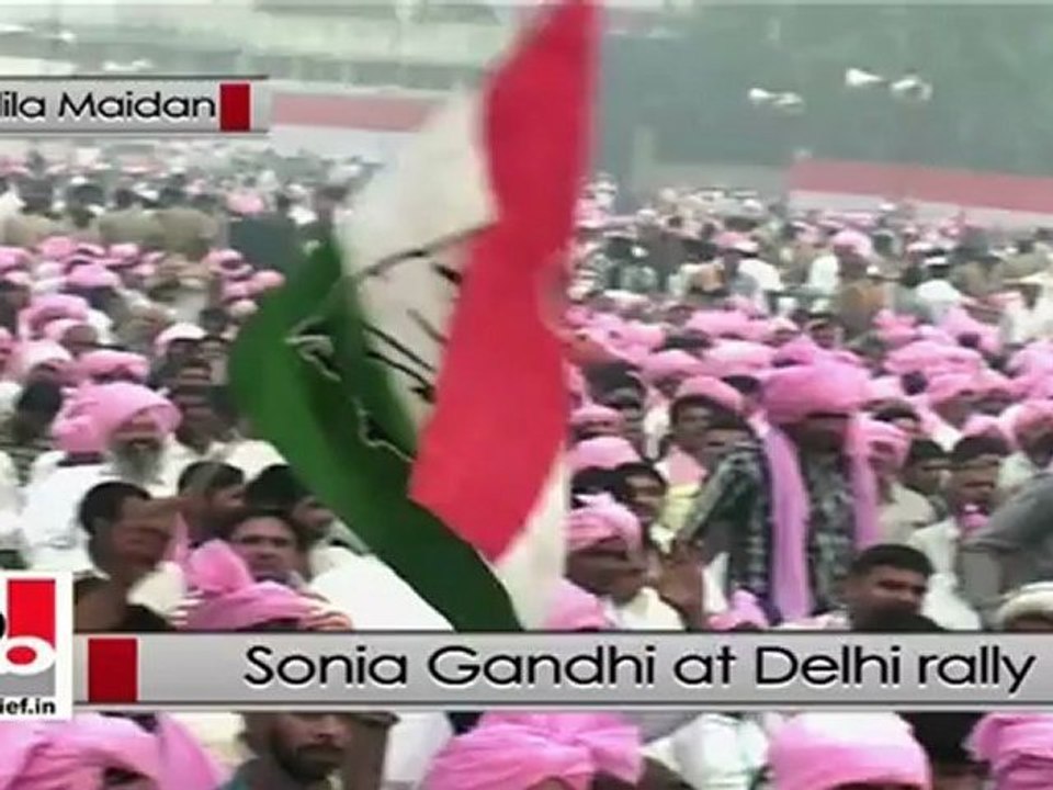 Sonia Gandhi in Delhi slams opposition on corruption