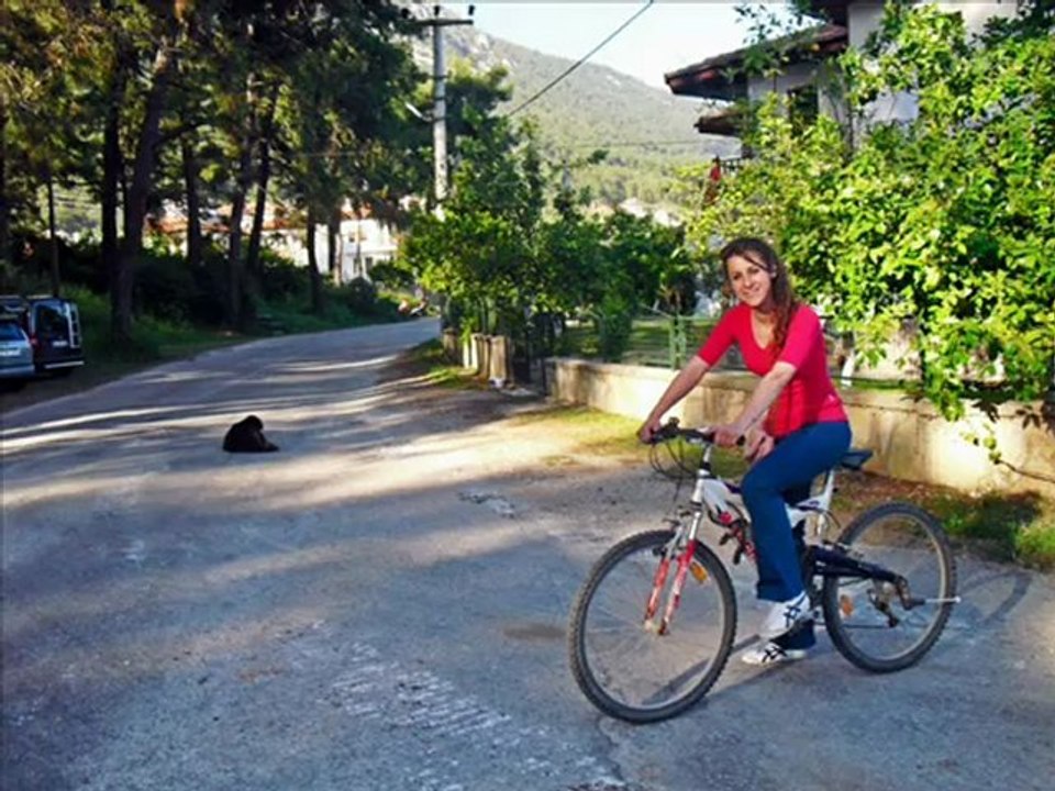 ali ihsan seçkin 8 DOĞUM GÜNÜN KUTLU OLSUN MELEĞİM )