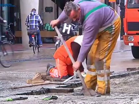 Lekke waterleiding op Grote Markt in Groningen - RTV Noord