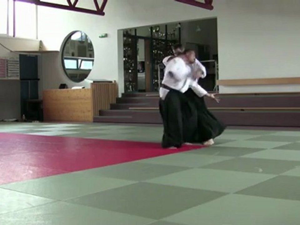 Chudan Tsuki Irimi nage Ura