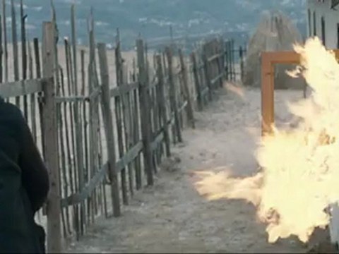 AU DELA DES COLLINES - Bande - annonce VO