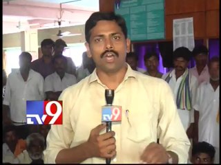 Farmers protest against insurance company