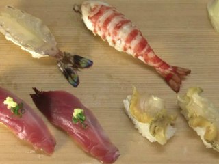 مدرسة لتعليم صناعة السوشي في اليابان